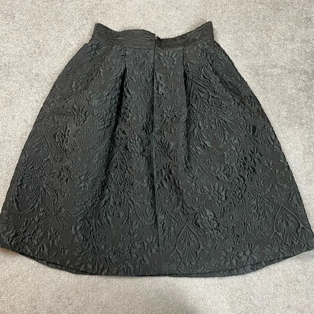 Rickie Freeman Teri Jon Womens Size 8 A Line Skirt Black Textured Floral Pattern